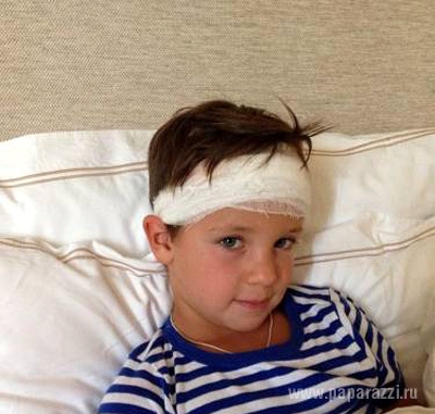 Сын Алики Смеховой попал в больницу