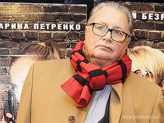 Валентин Смирнитский устроил пьяный дебош в самолете