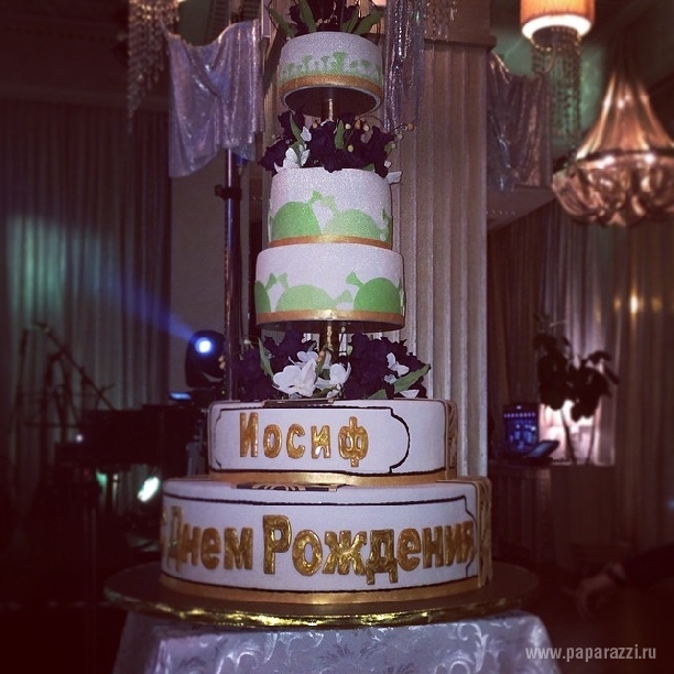 Певица Алсу поздравила Иосифа Пригожина с днем рождения