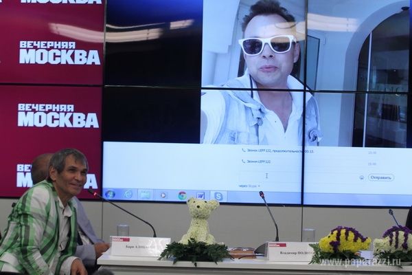 Бари Алибасов позвал на помощь сына