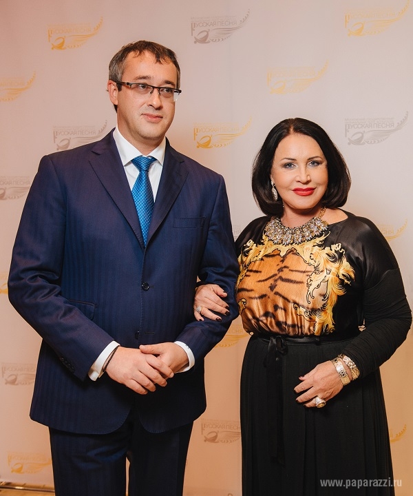 Супруга премьер-министра Дмитрия Медведева поздравила Надежду Бабкину с открытием театра