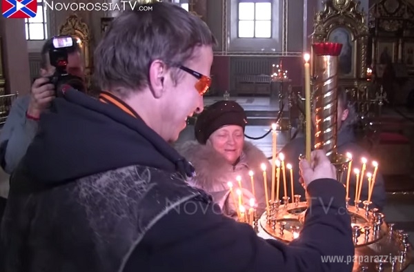 Иван Охлобыстин устроил в Донецке мировую премьеру своего нового фильма "Иерей-сан" и планирует вернуться к служению в церкви Иван Охлобыстин устроил в Донецке мировую премьеру своего нового фильма "Иерей-сан" и планирует вернуться к служению в церкви