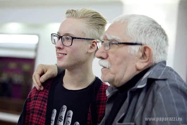 Дмитрий Харатьян отметил юбилей на работе Дмитрий Харатьян отметил юбилей на работе