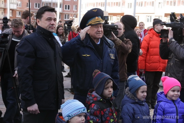 Евгений Миронов готовится сыграть в кино космонавта Алексея Леонова