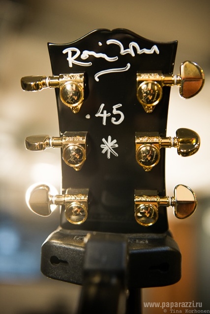 Компания Gibson презентовала именную гитару легендарного музыканта Rolling Stones Компания Gibson презентовала именную гитару легендарного музыканта Rolling Stones