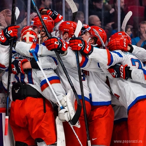 Сборная России по хоккею обыграла команду США со счетом 4:0, а российские звезды поздравили спортсменов