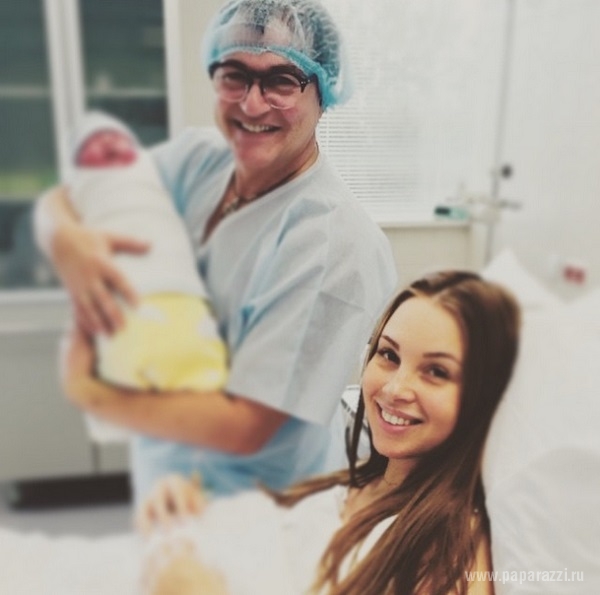 Вчера Полина Диброва родила своему мужу Дмитрию пятого ребенка