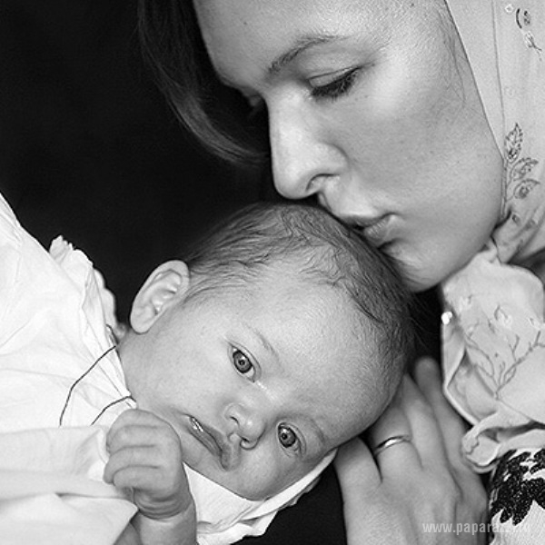 Милла Йовович крестила новорожденную дочку в православном храме 