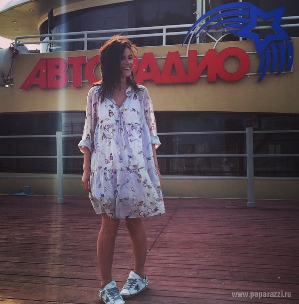 Елена Темникова сделала фотосессию в бикини Елена Темникова сделала фотосессию в бикини