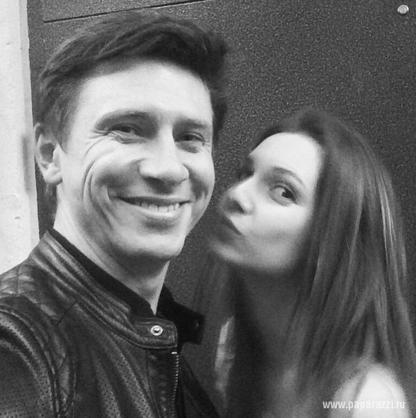 Поклонники шоу «Холостяк» нашли доказательства того, что Тимур Батрутдинов и Дарья Канануха лишь разыгрывают отношения