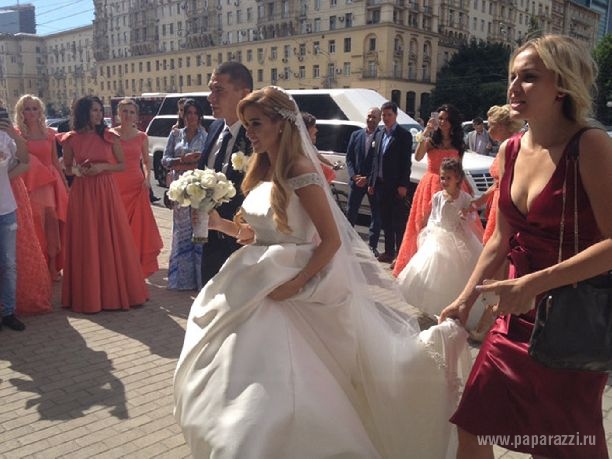 Ксения Бородина выложила первые фотографии своей свадьбы