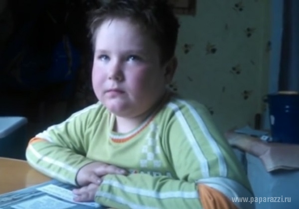 Мальчик учит стихотворение Ласточка. Мальчик, мальчик учит стих.. Мальчик матюкается в 4 года. Мальчик учит стихотворение Ласточка с весною в сени к нам.
