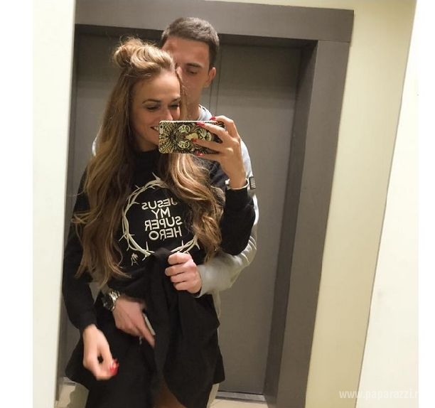 Алена Водонаева выложила неудачную фотографию с новым возлюбленным Антоном