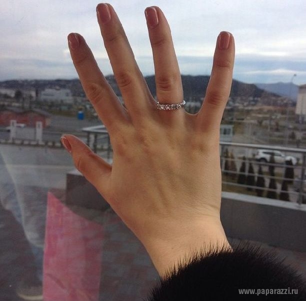 Дарья Канануха перестала носить кольцо, подаренное ей Тимуром Батрудиновым