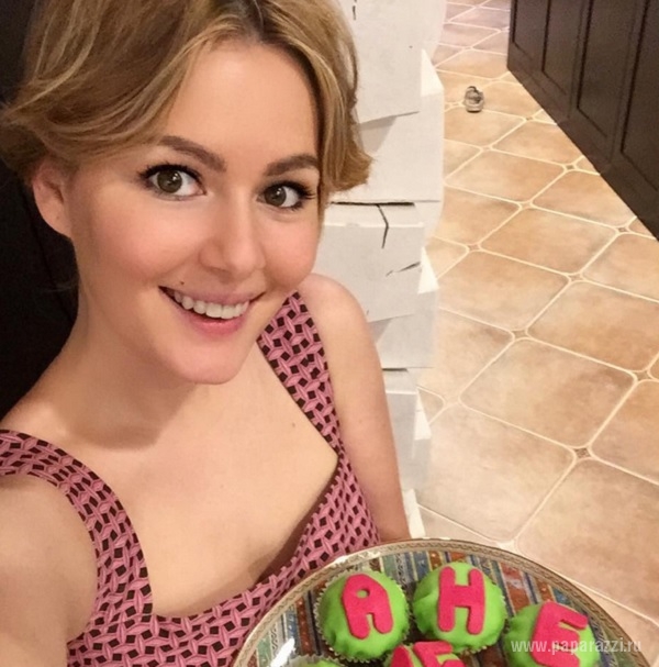 Мария Кожевникова сделала селфи без макияжа 