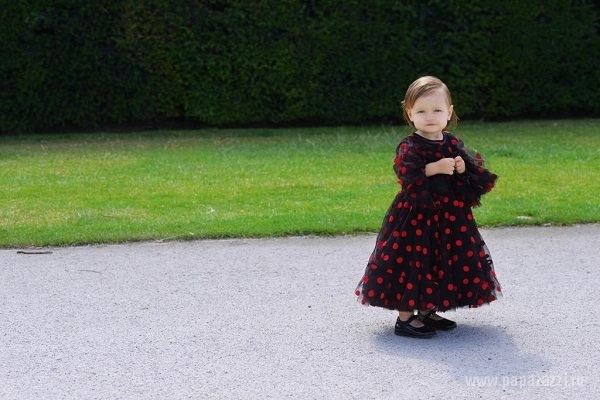 Российская красавица Дарья Коновалова показала свою дочку и снялась в фотосессии для L’Officiel Kids