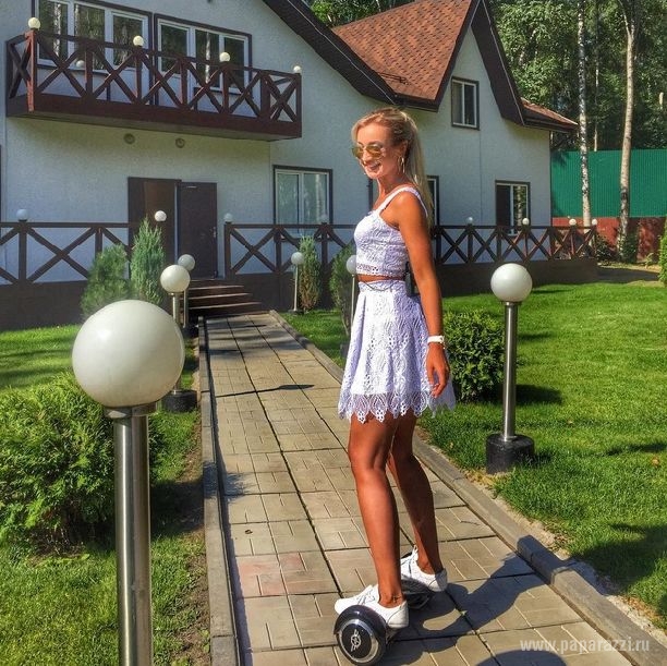 Ольга Бузова устроила мужу необычное развлечение на мини-сигвее