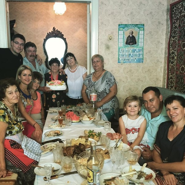 Получив звание "Человек года", Андрей Чуев сделал Марине Африкантовой предложение