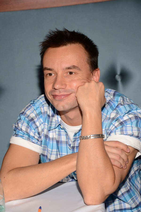 Музыкант Алексей Серов хочет засудить Андрея Малахова на два миллиона рублей