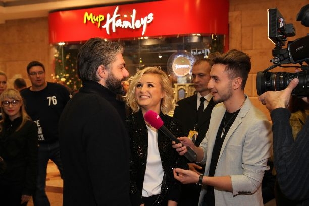 Марина Африкантова и Андрей Чуев пришли в кино поглазеть на Полину Гагарину