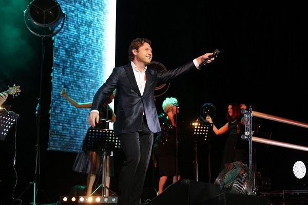 Виктор Дробыш и зрители российских городов по достоинству оценили концертную программу Александра Когана