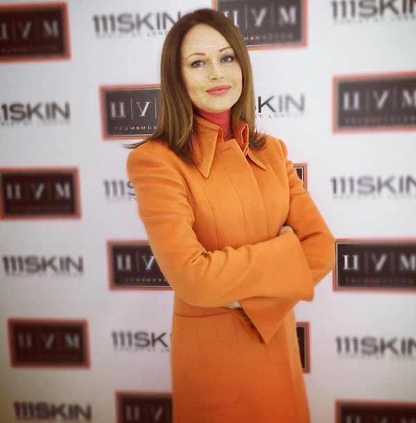 Ирина Безрукова призналась, что питается цветами и надела просторное платье