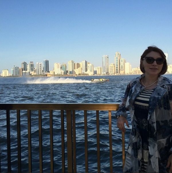 Роза Сябитова показала фигуру в откровенном купальнике