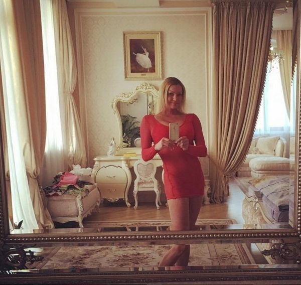 Анастасия Волочкова шокировала фотографией без штанов