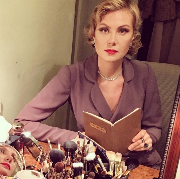 Рената Литвинова показала фото без макияжа