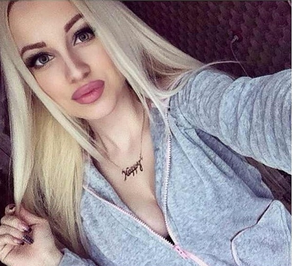 Екатерина Гужвинская удивила поклонников фотографией до пластики