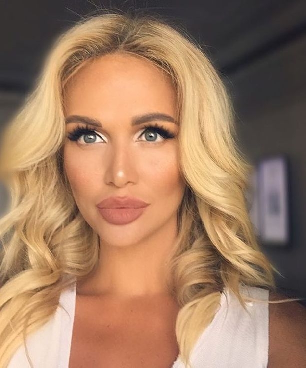 Виктория Лопырева опубликовала видео невероятного показа на Неделе Моды