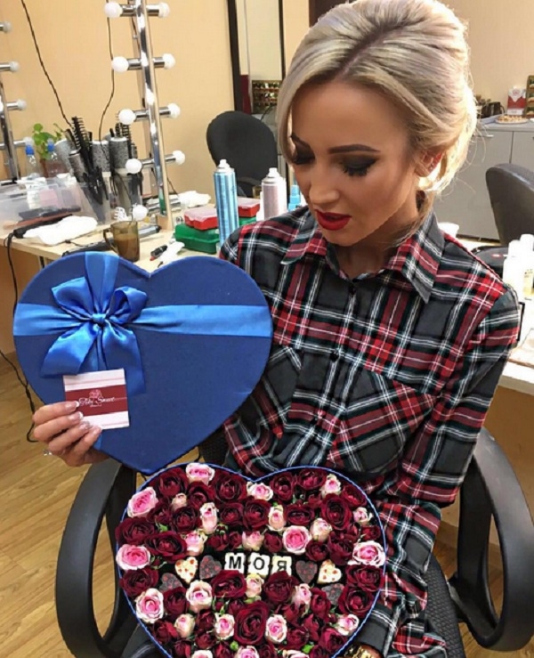 Ольга Бузова вывела свекровь в свет