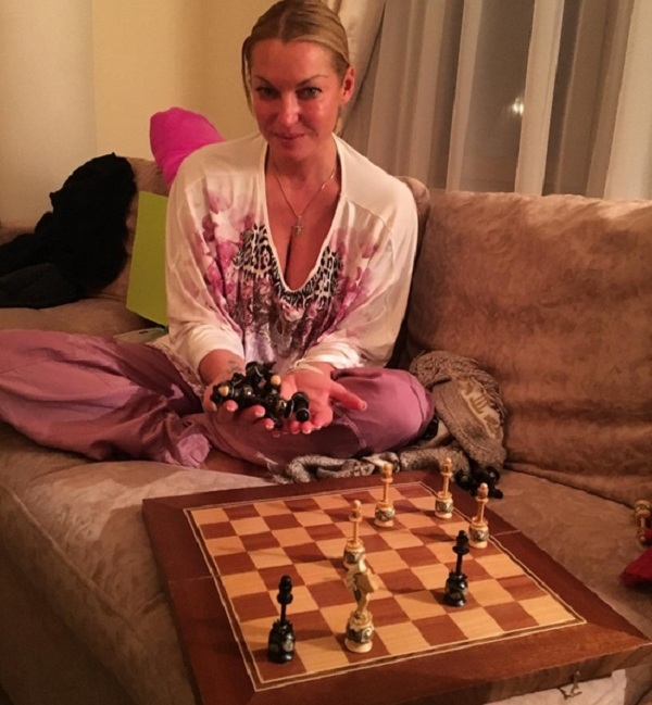 Анастасия Волочкова сделала себе татуировку