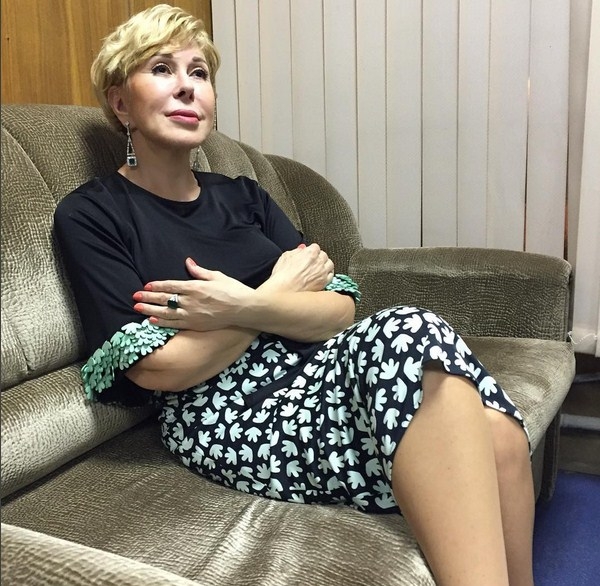 Любовь Успенская повеселила фанатов, надев национальный австрийский костюм