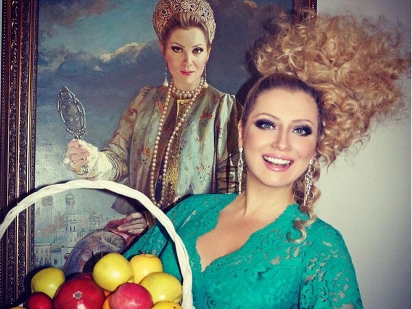 Лена Ленина снялась обнаженной в постели