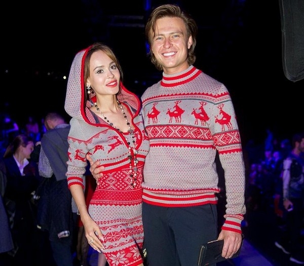 Прохор Шаляпин и Анна Калашникова появились на закрытии российской недели моды в одинаковых нарядах с пошлым рисунком
