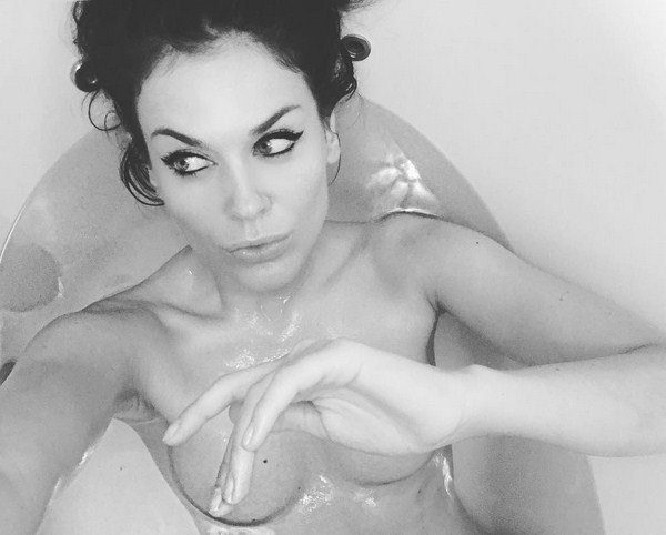 Таня Терешина поделилась откровенным фото из ванной
