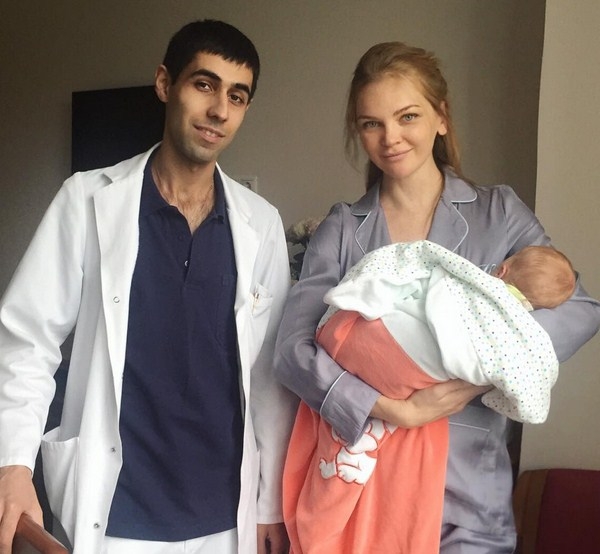 Елена Кулецкая подробно рассказала о родах и показала фото с малышкой