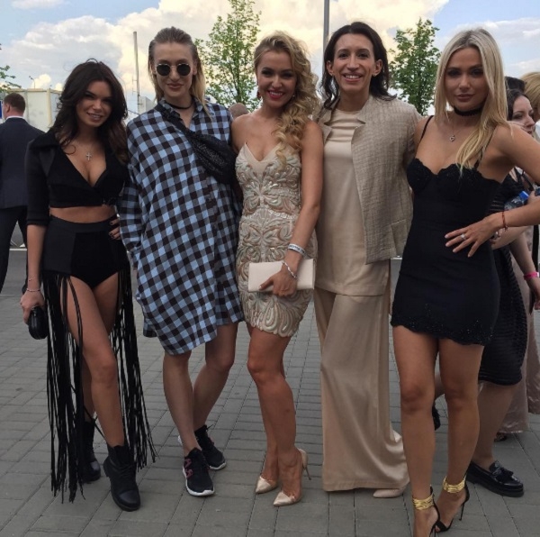 Анна Седокова зажгла на вечеринке музыкальной премии RU.TV 2016 