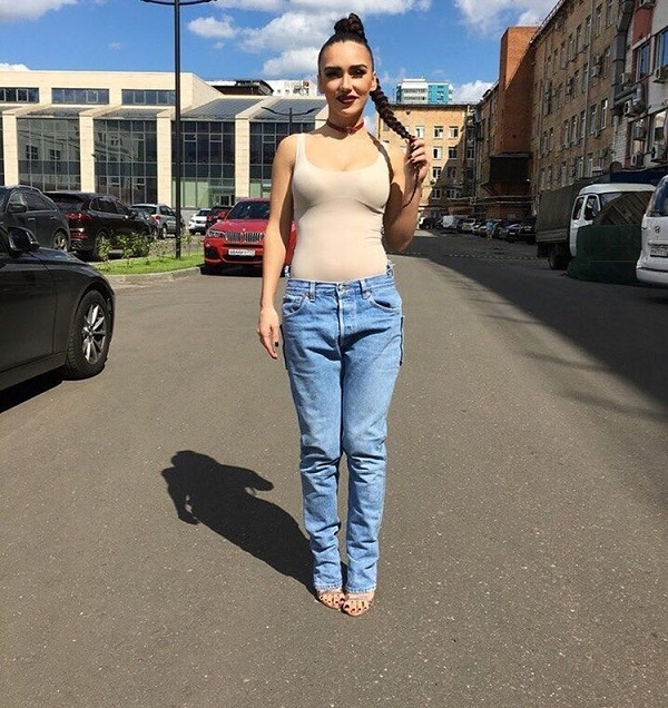 Ольга Серябкина из группы «SEREBRO» полностью обнажилась для фотокамер  Ольга Серябкина из группы «SEREBRO» полностью обнажилась для фотокамер