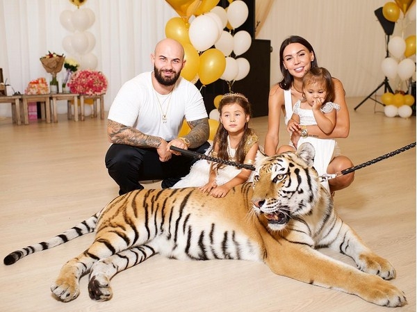 Джиган и Оксана Самойлова организовали королевский праздник в честь 5-летия дочери