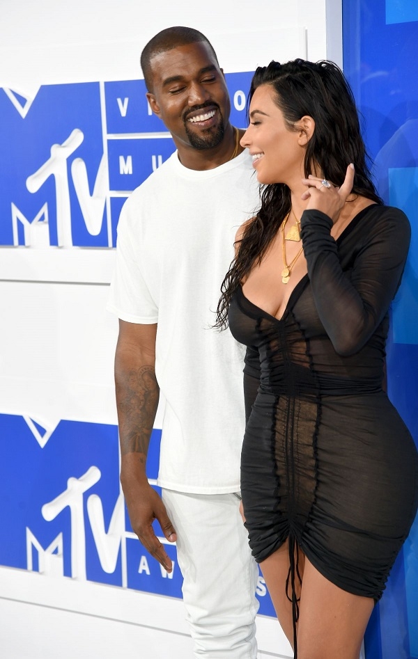 Ким Кардашьян выбрала супер-откровенный наряд для MTV Video Music Awards