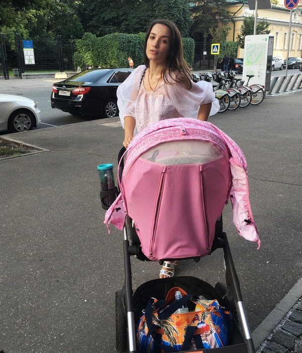 Виктория Дайнеко показала новое фото с дочкой