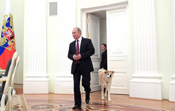 Владимир Путин покормил своего друга с руки