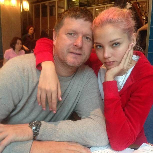 Евгения Кафельникова больше заботит вес дочери Алеси, а не её слова о России (видео)