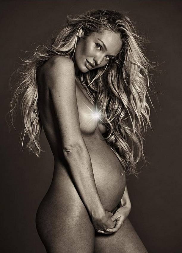 Надев бикини, Кэндис Свейнпол впервые показала тело после родов.