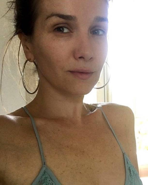Наталья Орейро радует поклонников фотографиями без косметики