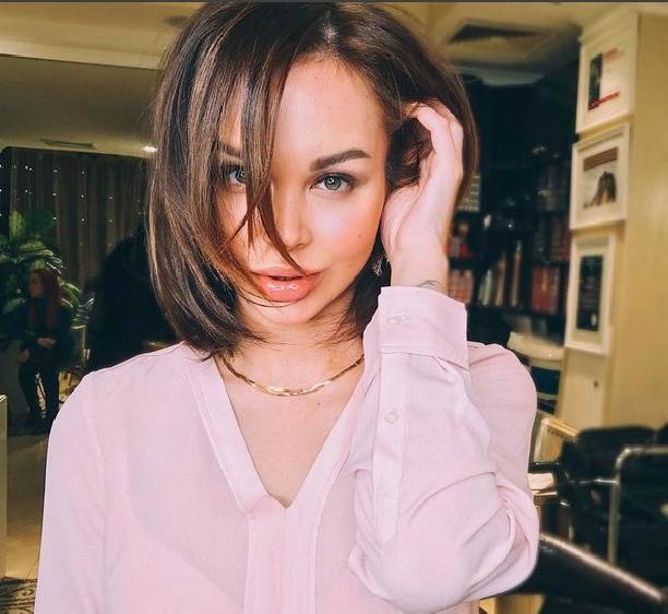 Анастасия Лисова сделала короткую стрижку