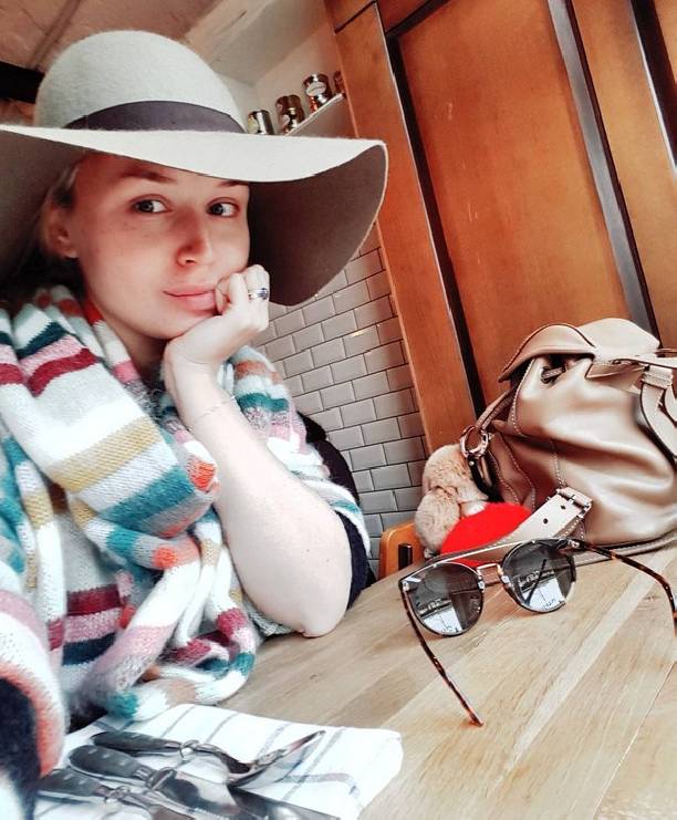 Полина Гагарина похвасталась песней и клипом в свою честь