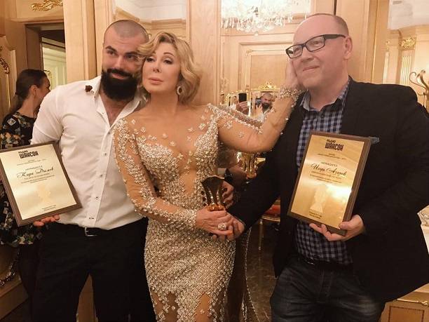 Люба Успенская поразила Кремль своим голым платьем
